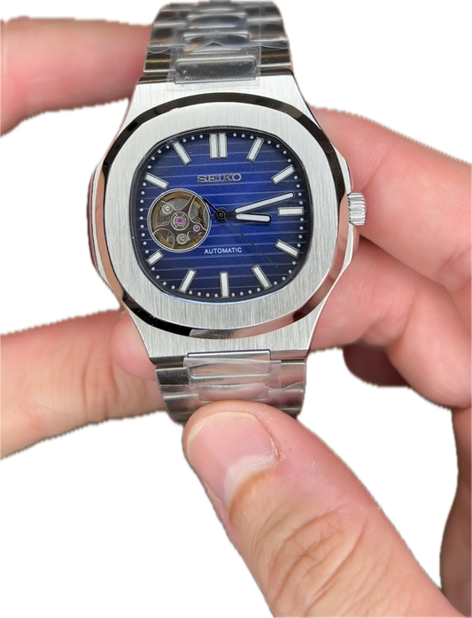 Reloj Automático Azul Open Heart – Diseño Deportivo con Brazalete Integrado