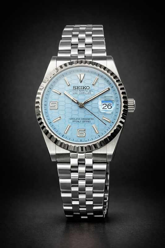 Land-Dweller “Ice Blue” – Homenaje en acero 904L
