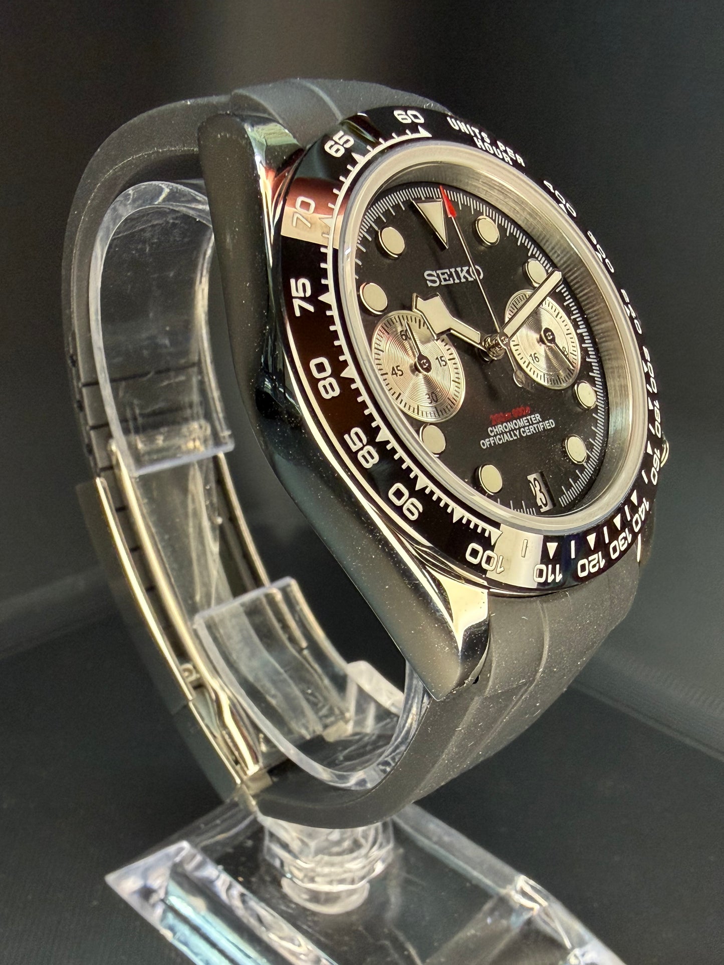 Reloj Cronógrafo VK64 Negro/Plata – Estilo Racing Elegante
