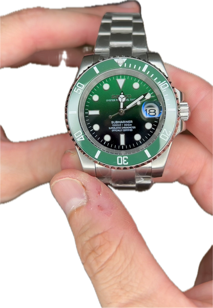 Seiko Submariner “Hulk Style” – Verde degradado con mucha fuerza 💚💪