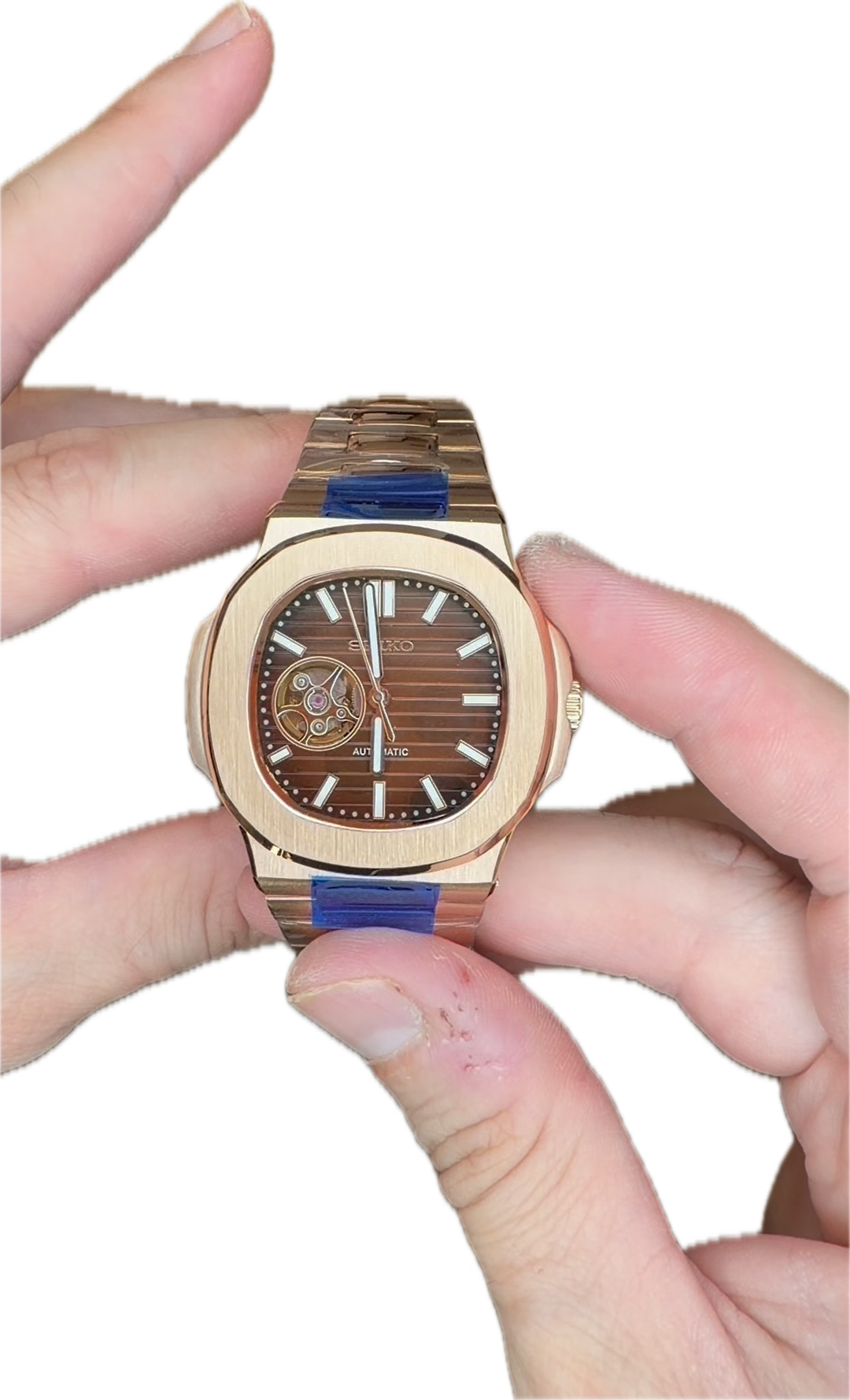 Seiko “Nautilus Chocolate” Open Heart – Oro rosa con mucha personalidad 🍫✨