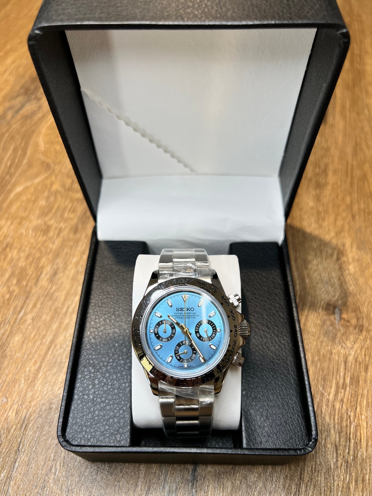 Reloj Cronógrafo VK63 Azul Hielo – Estilo Racing Elegante